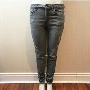 GREY denim distressed denim jean H&M 🌻